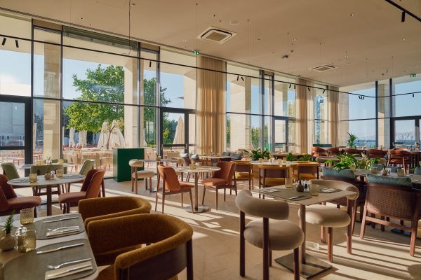 Movenpick galerija 8